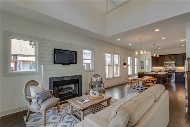 925A Thomas Ave, Nashville, TN 37216