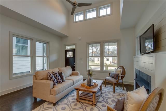 925A Thomas Ave, Nashville, TN 37216