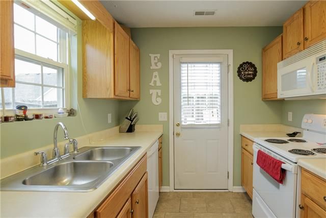 5050 Tabitha St, Murfreesboro, TN 37129