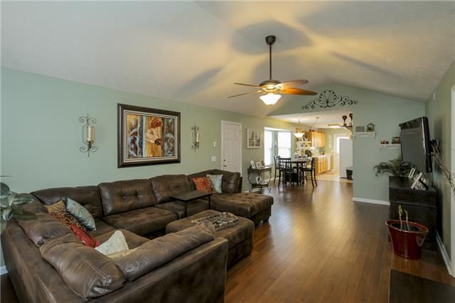 5050 Tabitha St, Murfreesboro, TN 37129