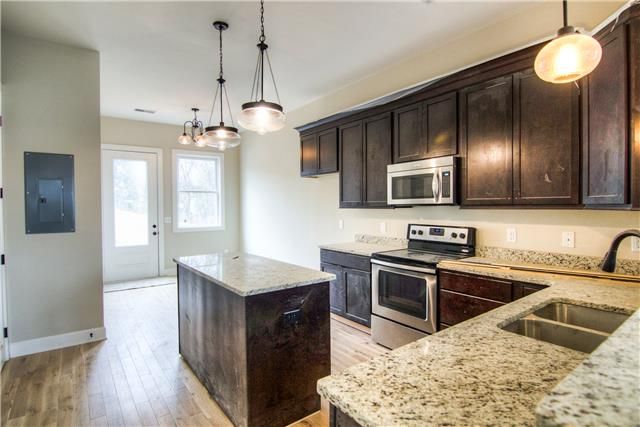 2013B Beech Ave, Nashville, TN 37204