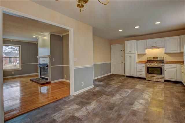 1914 Saddlebrook Dr, Murfreesboro, TN 37129