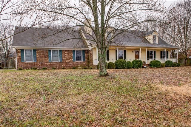 1914 Saddlebrook Dr, Murfreesboro, TN 37129
