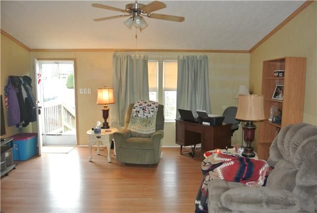 1339 Barry Ln, Gallatin, TN 37066