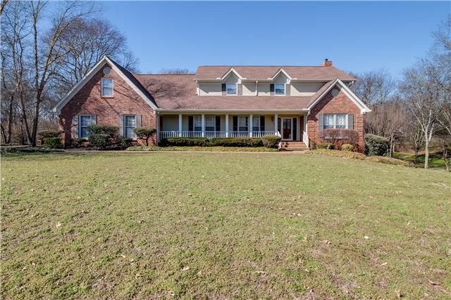 348 Willow Bough Ln, Old Hickory, TN 37138