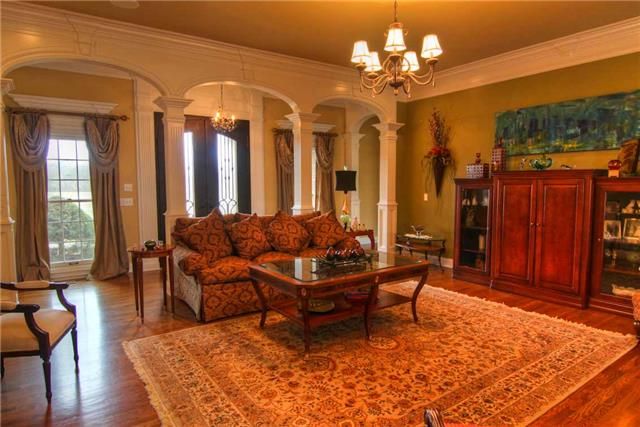 2305 Armstrong Valley Rd, Murfreesboro, TN 37128