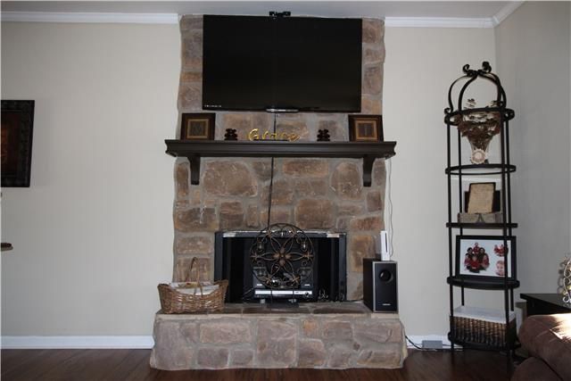 157 September Dr, La Vergne, TN 37086