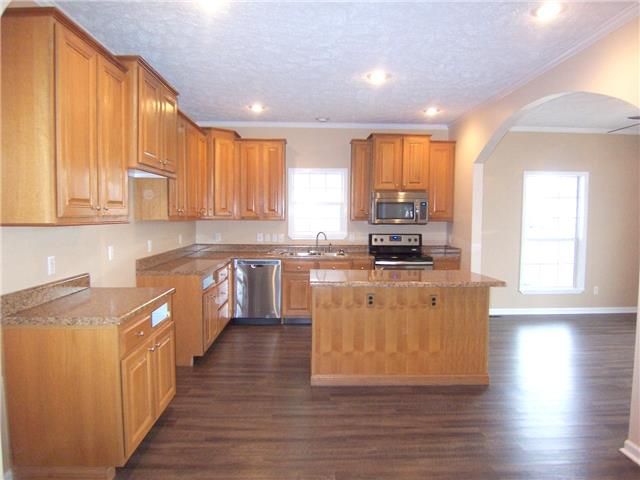 801 Point Break Cir S, Antioch, TN 37013