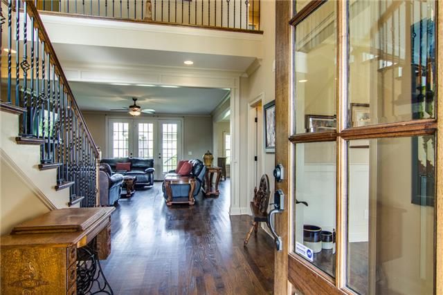 6016 Trout Ln, Spring Hill, TN 37174