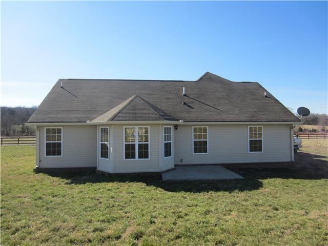625 Puckett Rd, Watertown, TN 37184