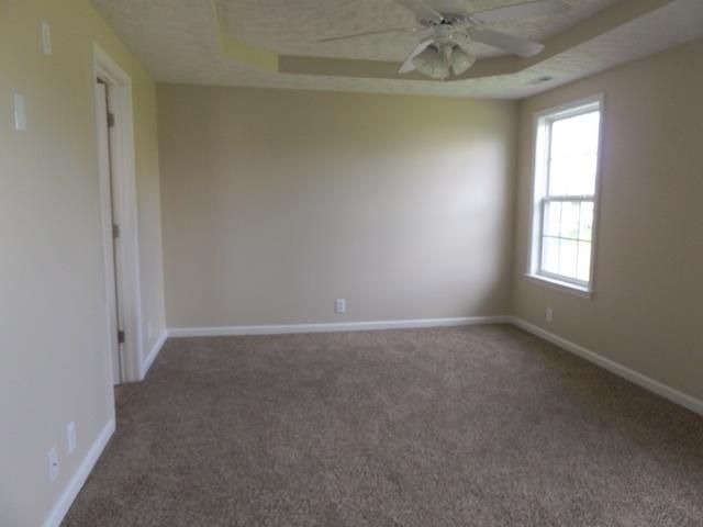647 Crescent Rd, Murfreesboro, TN 37128
