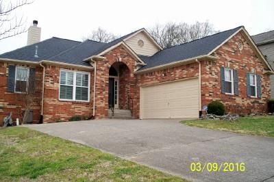1220 Firefly Rd, Hermitage, TN 37076
