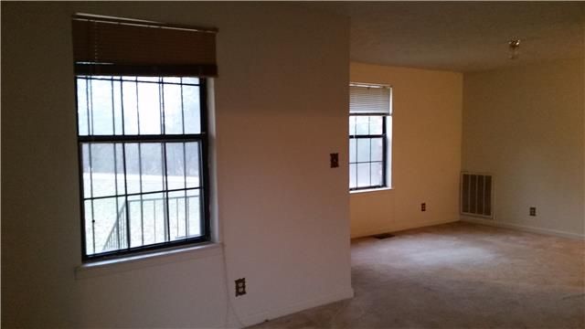 2621 Walker Dr, Nashville, TN 37207