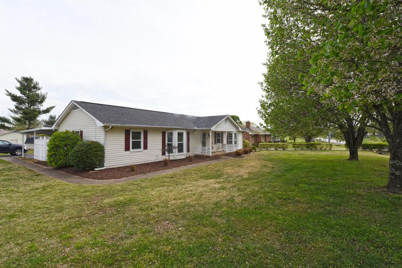 731 Compton Rd, Murfreesboro, TN 37130