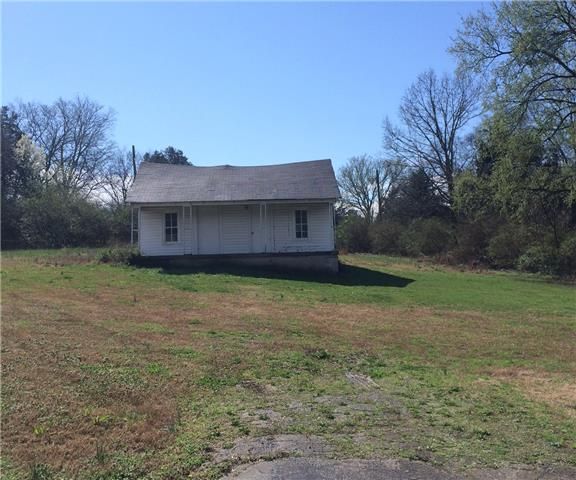 1 Rockland Rd, Hendersonville, TN 37075