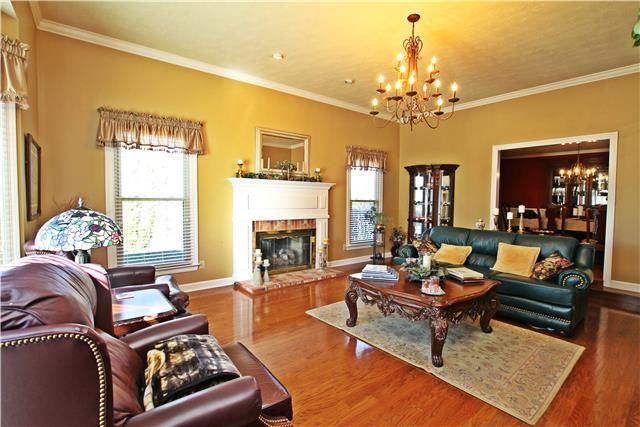 502 Eagle Trl, Springfield, TN 37172