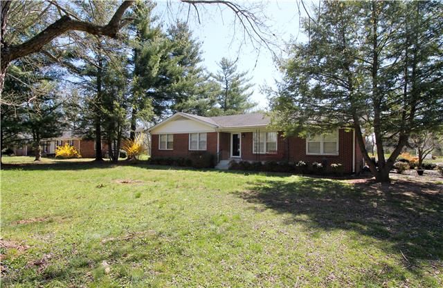 1461 Harrison Rd, Murfreesboro, TN 37128