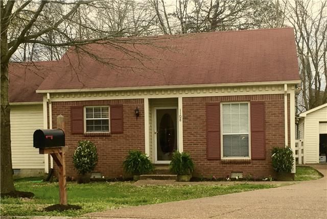 1108 Cedarhill Ct, Mount Juliet, TN 37122