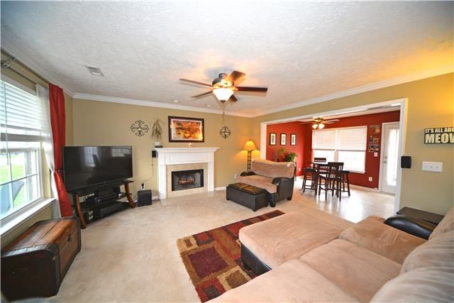 2006 Deer Valley Dr, Spring Hill, TN 37174