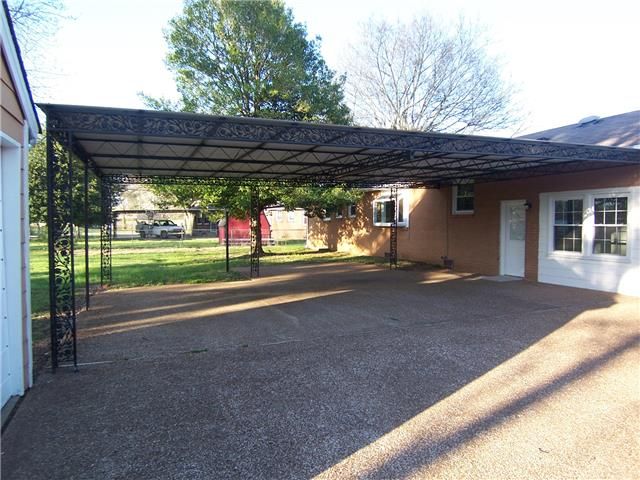 8225 Gordon Ln, Hermitage, TN 37076