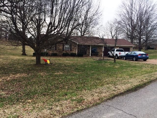 1286 Ridgecrest Dr, Dickson, TN 37055