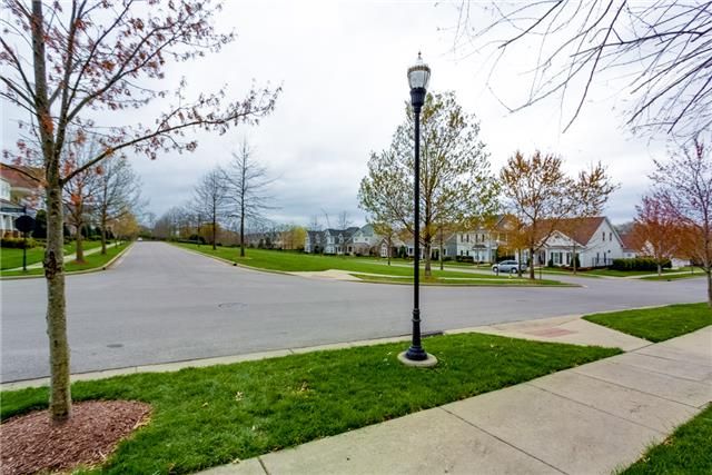 1406 Burnside Dr #1406, Franklin, TN 37067