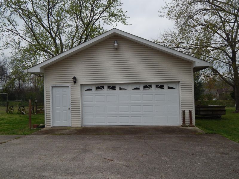 207 Paul Dr, Mount Juliet, TN 37122