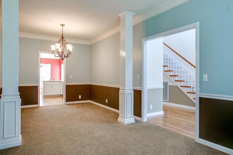 2373 Oak Hill Dr, Murfreesboro, TN 37130