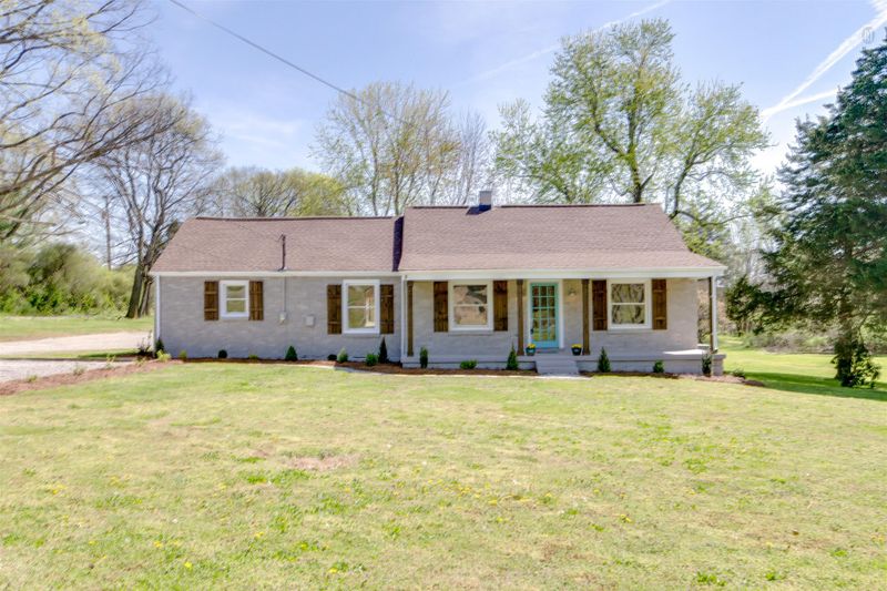 438 W Campbell Rd, Goodlettsville, TN 37072