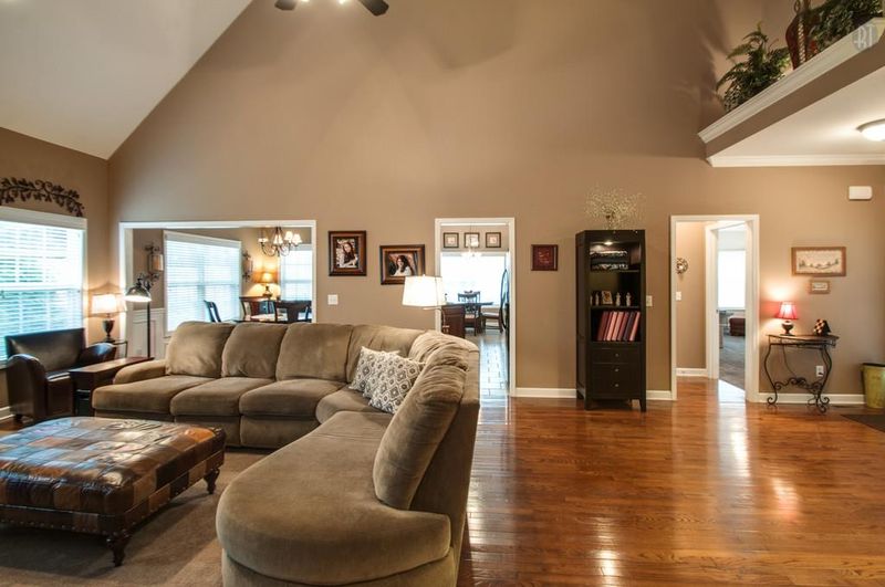 1345 Sam Houston Ave, Murfreesboro, TN 37129