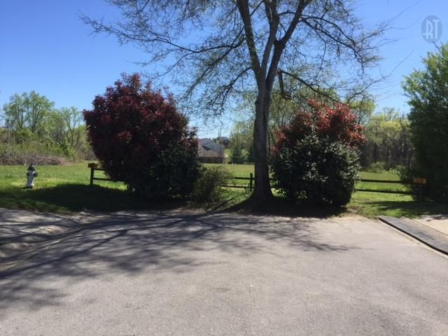 3037 Glenboro Dr, Hermitage, TN 37076