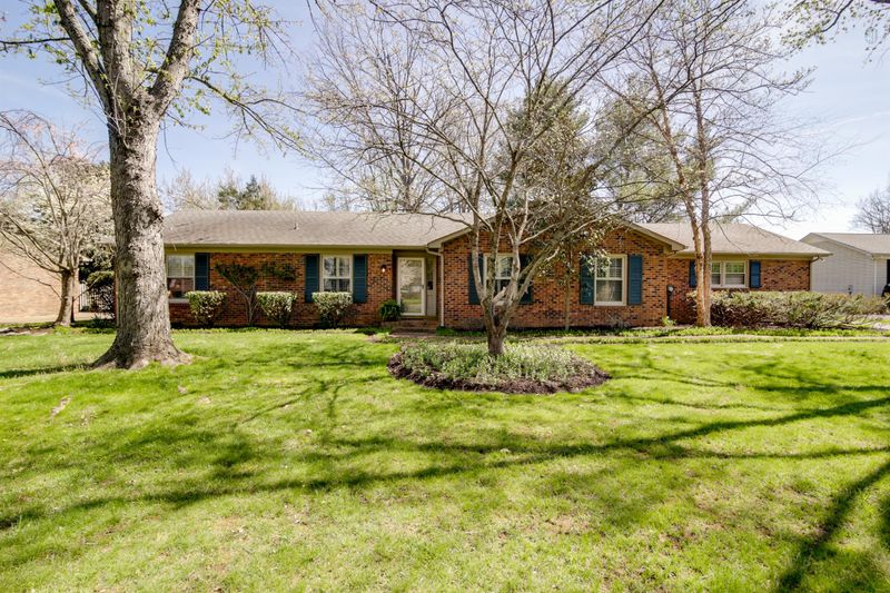 2310 Montclair Ave, Murfreesboro, TN 37129