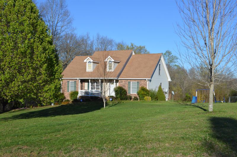 1585 Errel Dowlen Rd, Pleasant View, TN 37146