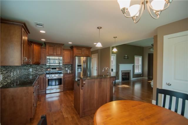 1043 Richards Trce, Orlinda, TN 37141