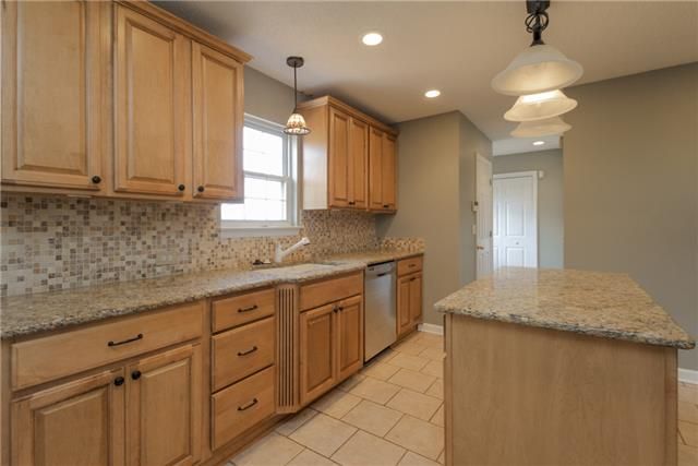 1815 Azure Way, Murfreesboro, TN 37128