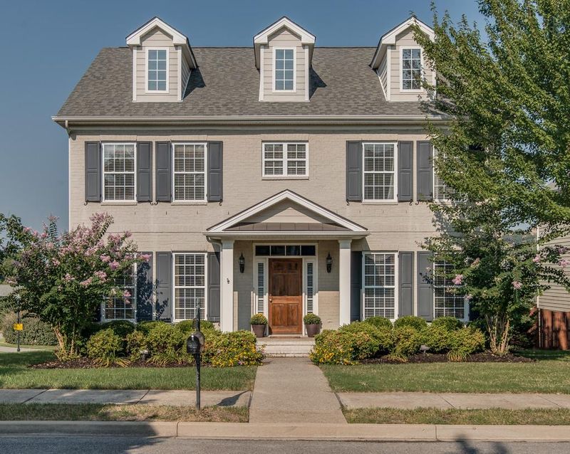 1003 Dunrobin Dr, Franklin, TN 37067