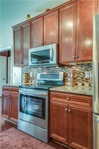 605 Bayhill Ct, Hermitage, TN 37076