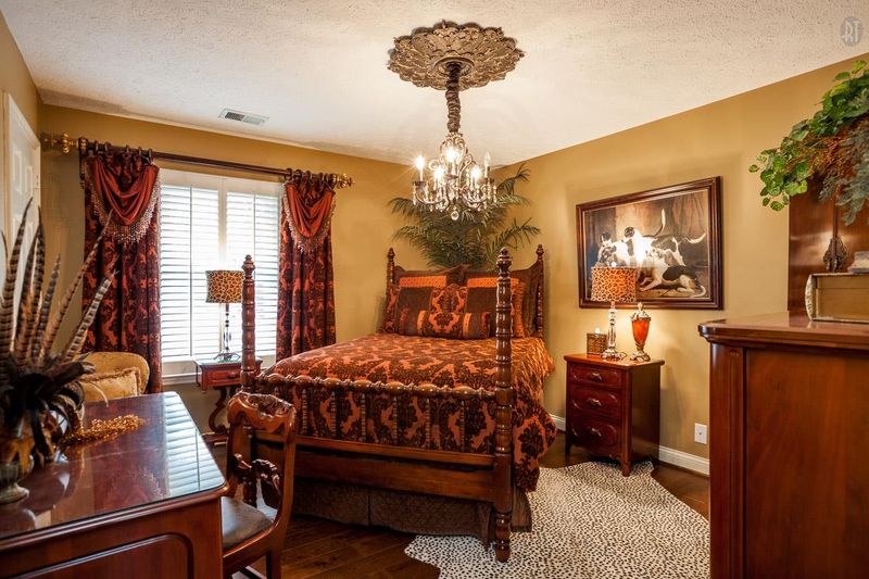 2390 Granny Wright, Hermitage, TN 37076