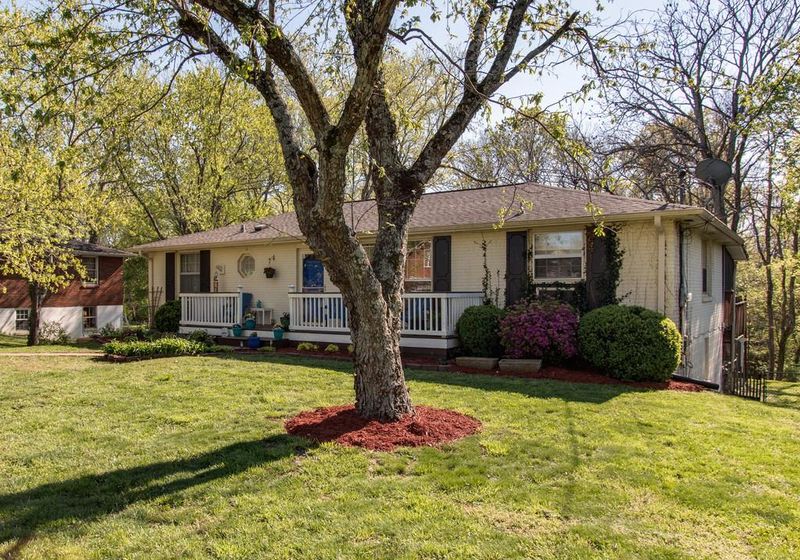 152 Jacksonian Dr, Hermitage, TN 37076