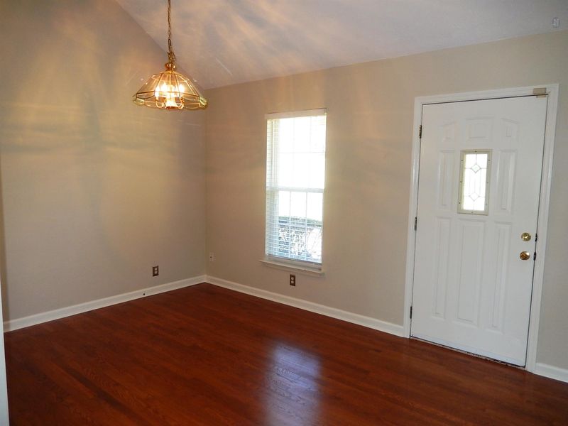 144 Lake Chateau Dr #144, Hermitage, TN 37076