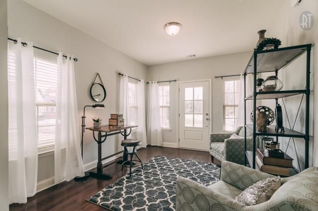 1043 Chatsworth Dr #63, Old Hickory, TN 37138