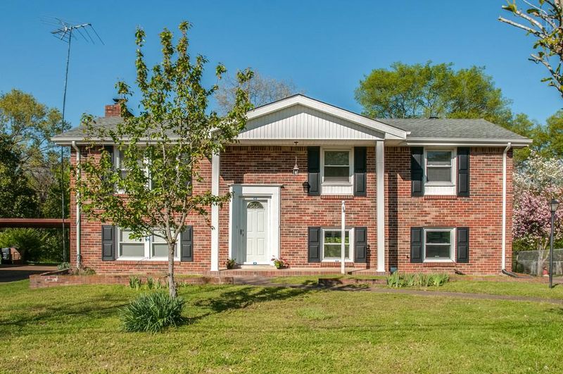 6524 Upton Ln, Nashville, TN 37209