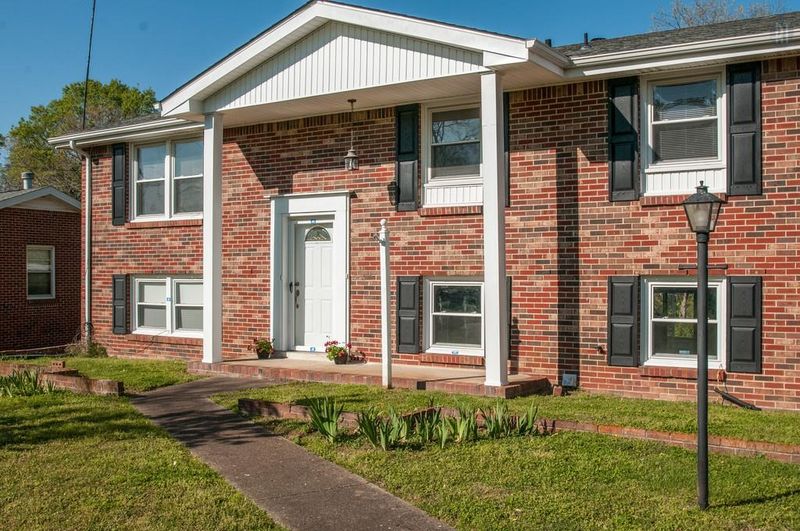 6524 Upton Ln, Nashville, TN 37209