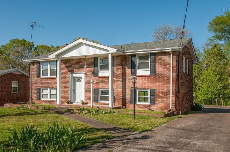6524 Upton Ln, Nashville, TN 37209