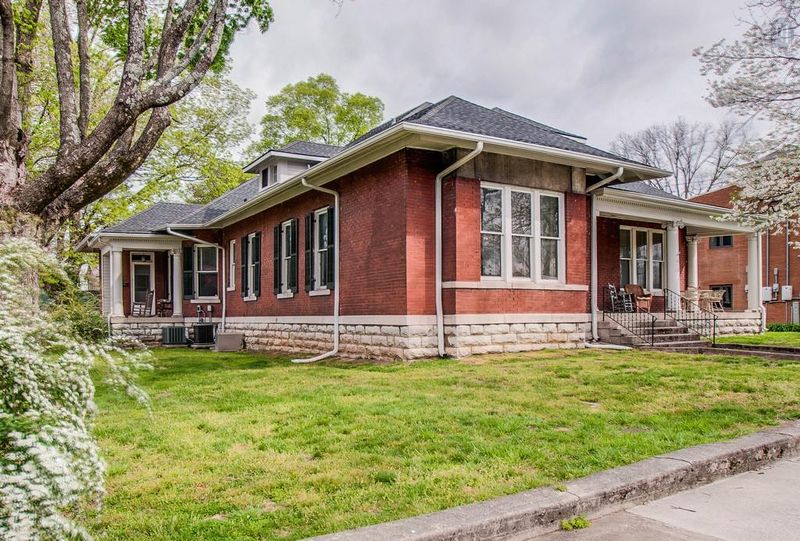 612 W Main St, Franklin, TN 37064