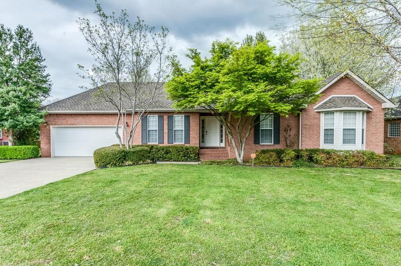 1743 Kensington Dr, Murfreesboro, TN 37127