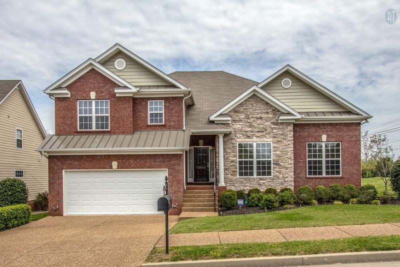 100 Sundown Dr, Antioch, TN 37013