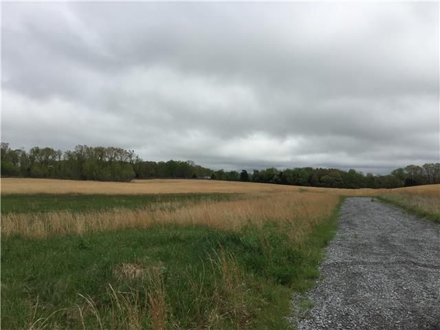 1 Porter Rd, Burns, TN 37029