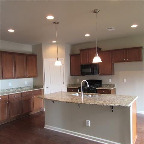 5007 Kendrick Dr, Spring Hill, TN 37174