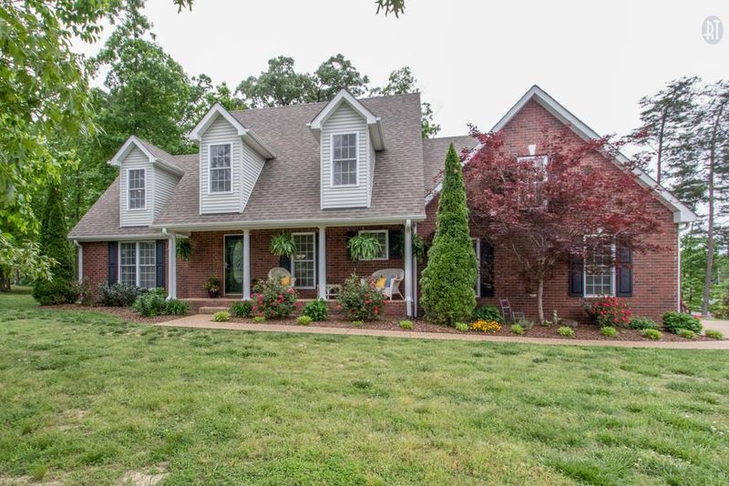 7206 Sir William Dr, Fairview, TN 37062